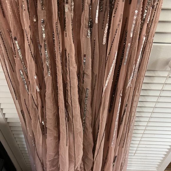 NWT Mac Duggal Embellished Full Length Layered Sleeve Gown 93582 Vintage Rose - Picture 4 of 9